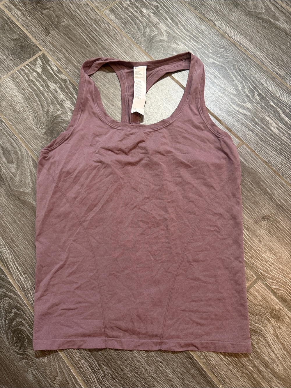 Women’s Fabletics XS Seamless Racerback Tank Top - Dusty Mauve EUC